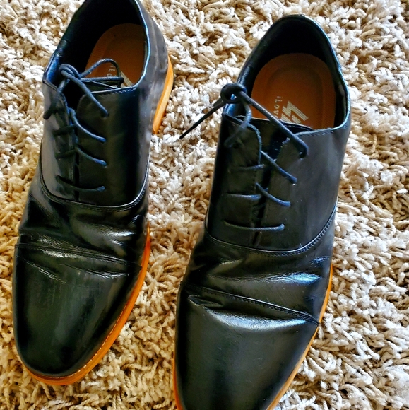 Men shoes - Picture 1 of 3